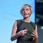 carme-artigas-bid-data-AI-speaker-thinking-heads